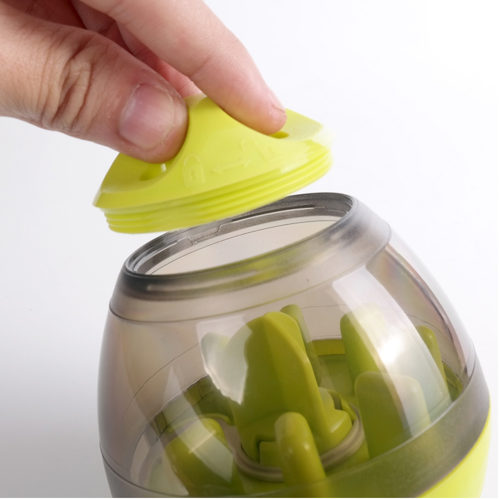 Pet Toy And Food Dispenser - Rezetto